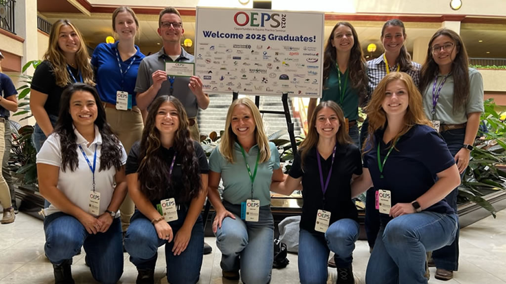 Third-year veterinary students from Mizzou pose together at the OEPS Conference.